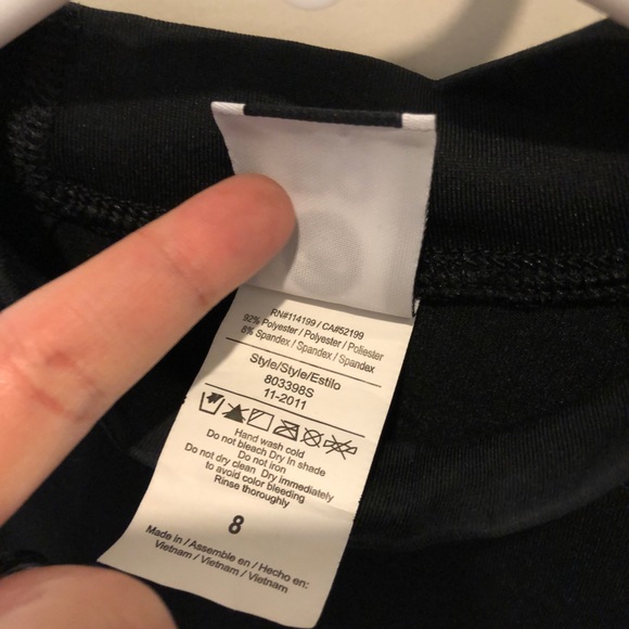 Roxy Short-sleeved Black Rashguard - Picture 3 of 3